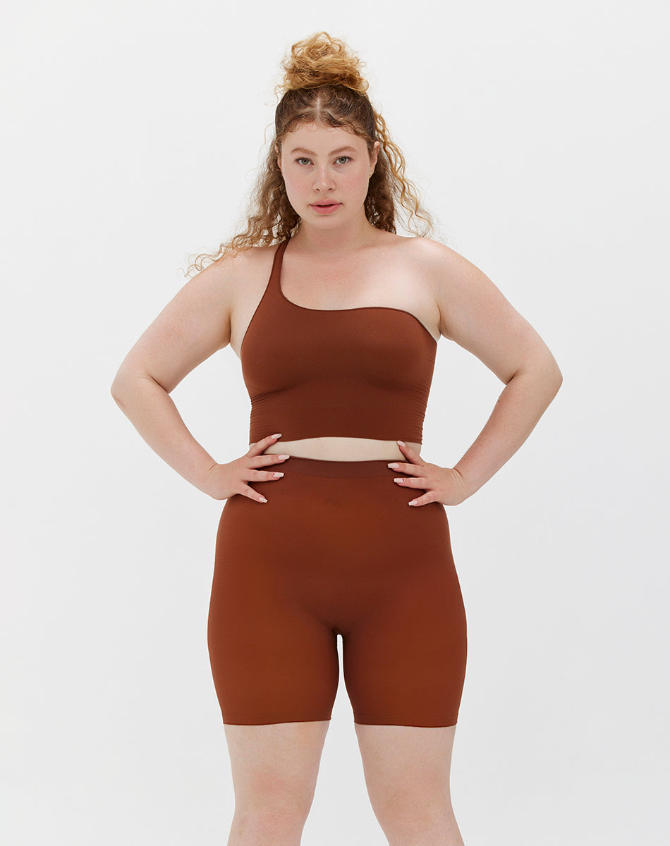Body smooth seamless forming mid shorts | Brown