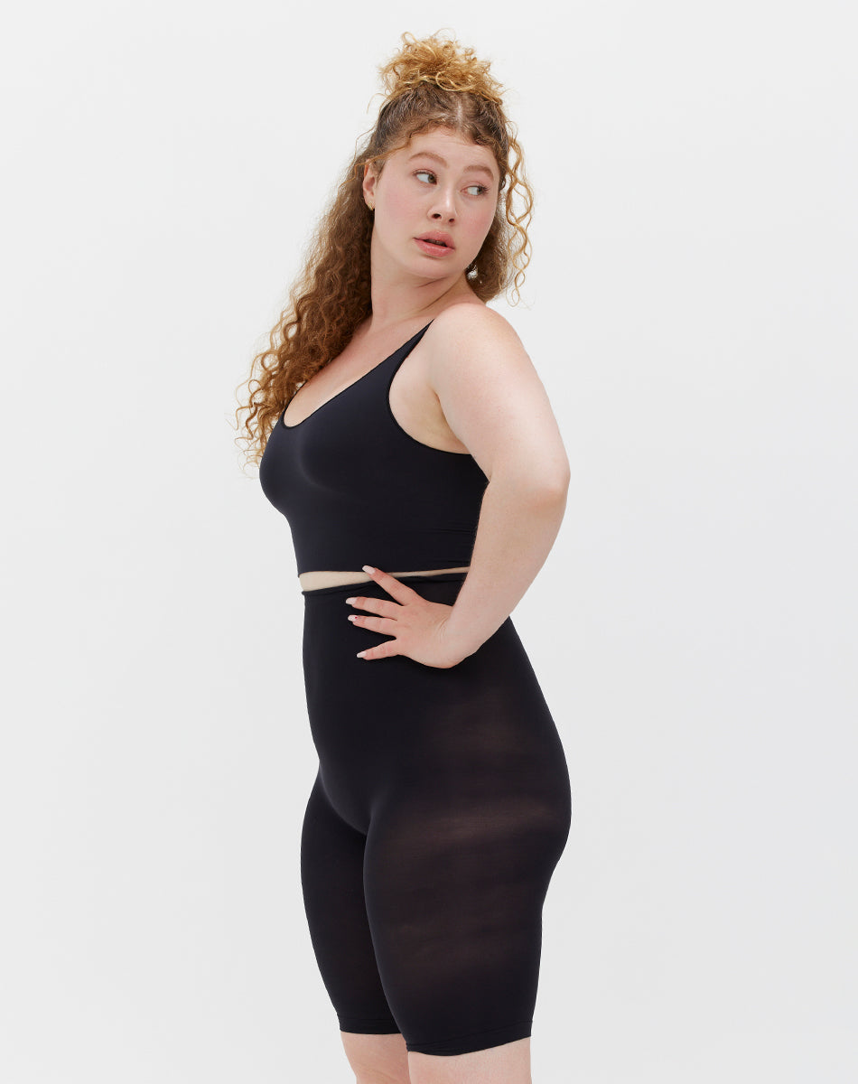 Seamless body smooth scoop neck top| Black