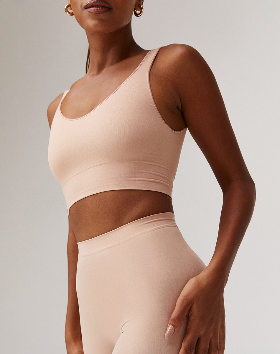 Seamless body smooth scoop neck top | Nude