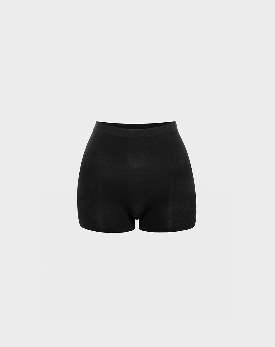 Ultra light seamless forming shorty shorts | Black