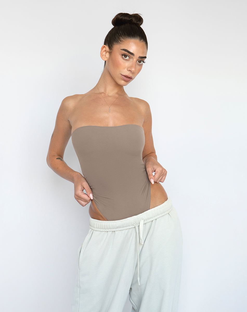 Ultra-thin seamless forming strapless bodysuit | Mocca